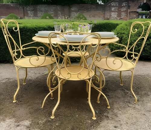 An Original French Garden Set of Table and Four Chairs (early 20th century)