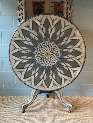 Hand Painted Tilt Top Circular Victorian Dining/Hall Table