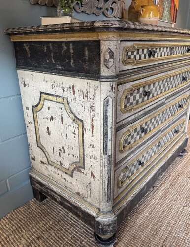 Large French Walnut Chest of Drawers (late 19th century)
