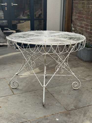 Set of Garden Table & Four Chairs (1930s)